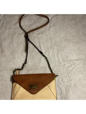 Simply Noelle Beige Brown Shoulder Bag Chain Accent Magnetic